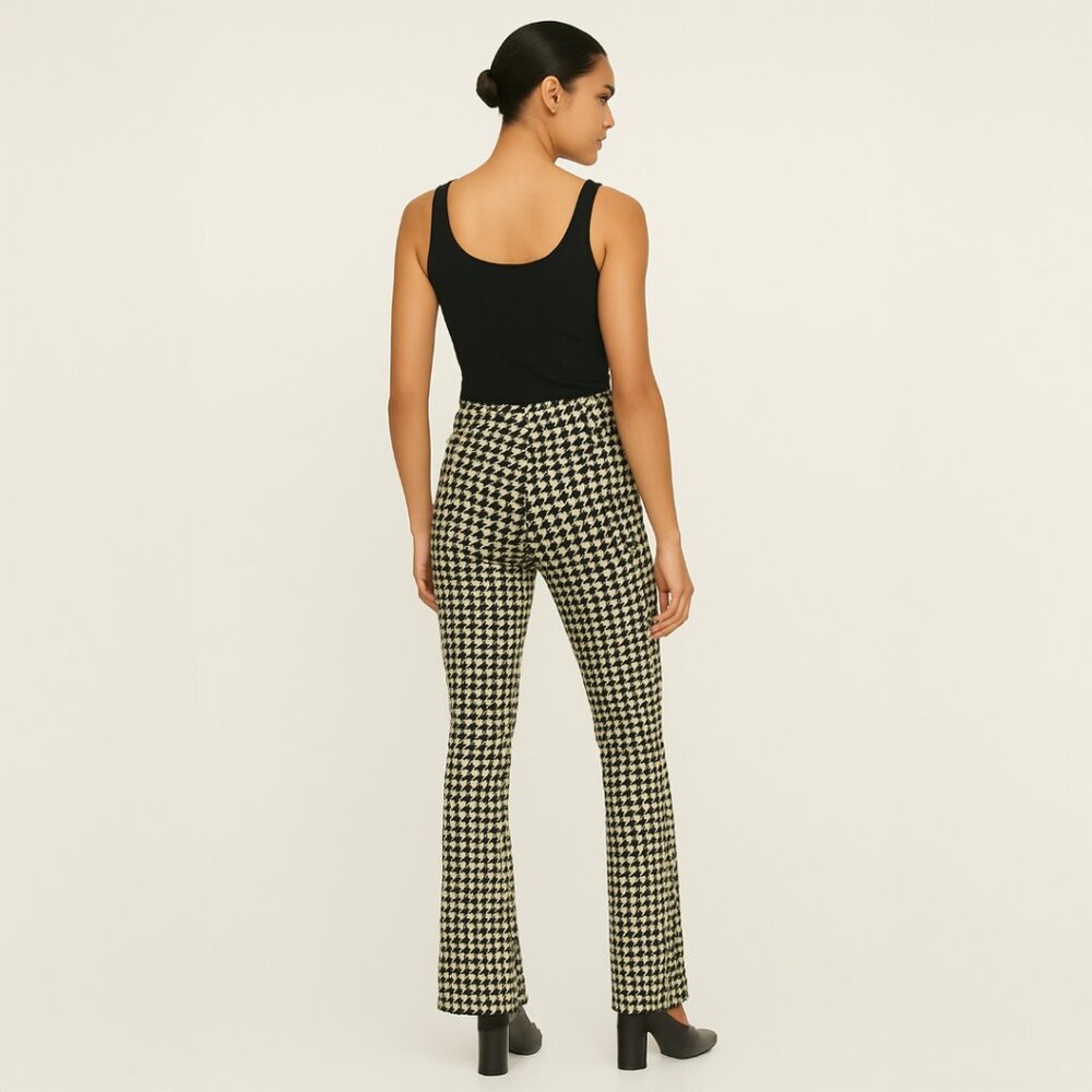 🆂🅰🅻🅴 A314 • Classic Houndstooth Flare Pants - Picture 3 of 5